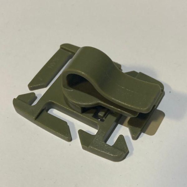 images Shoulder Retention Clip For Water Bladders / Camel Backs